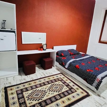 Lovely Guest House Tbilisi Luaran gambar
